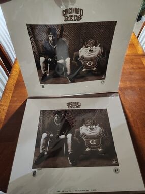 Vintage MLB/Looney Toons Cincinnati Reds Griffey/Taz 22×19 Print 1353/2500 ×2